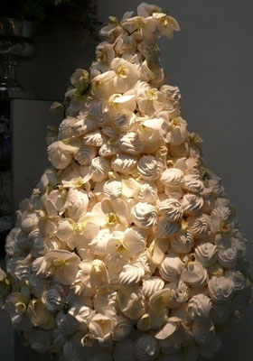 Jen Jakobsen Floral Construction Home page flowers: meringue tree