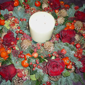 Jens Jakobson Christmas: candle in red wreath